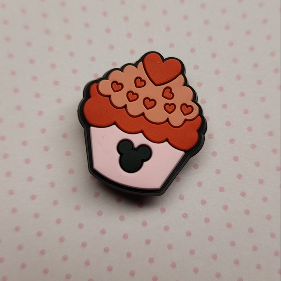 Mix & Match 4 for $10 Mickey Mouse Cupcake Croc Charm - Picture 1 of 3